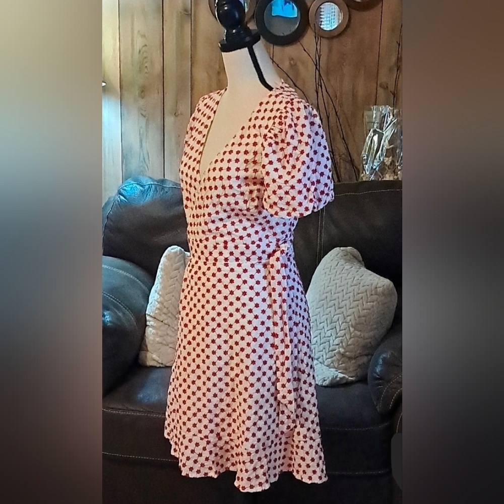 Draper James RSVP Pink & White Ditzy Floral Wrap Mini Dres Puff Ruffle Fairycore - Picture 4 of 10
